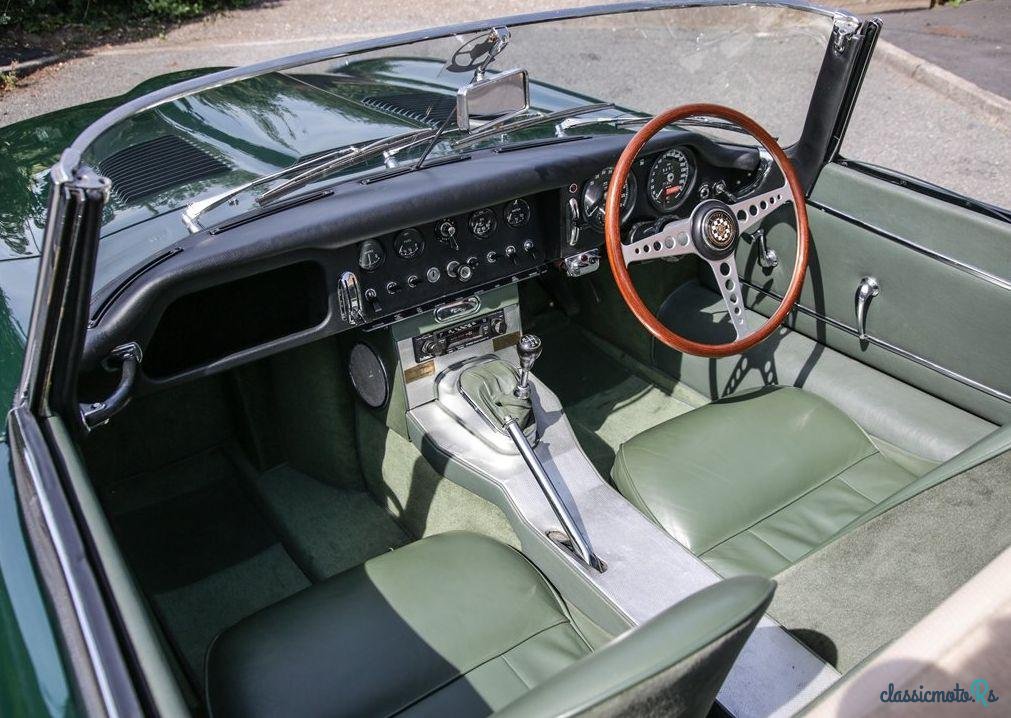 1962' Jaguar E-Type Series I Roadster photo #4