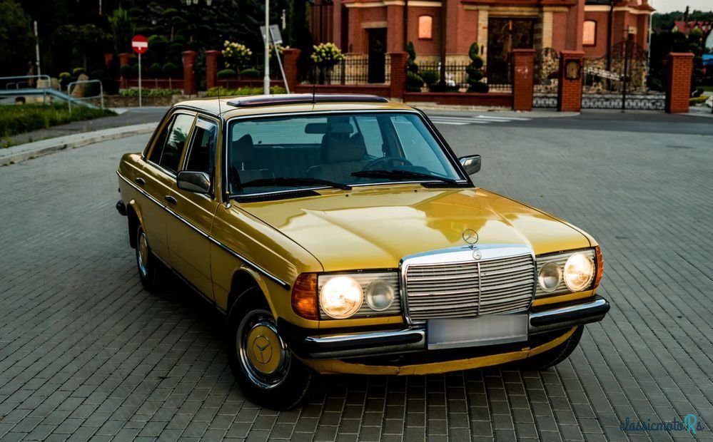 1978' Mercedes-Benz W123 photo #2