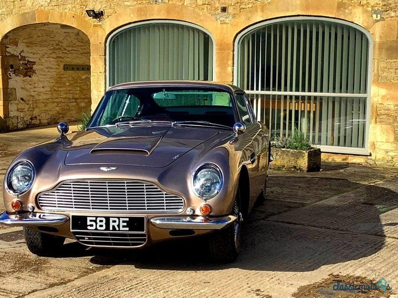 1968' Aston Martin DB6 photo #1