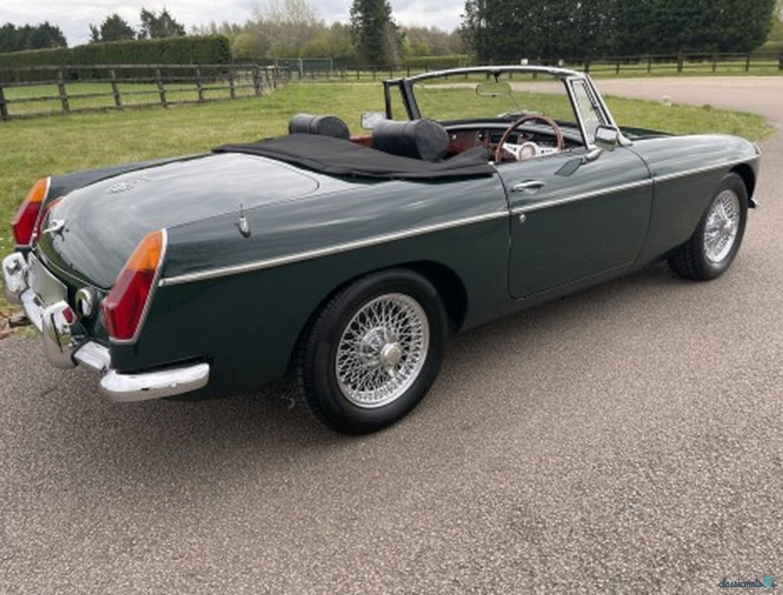 1970' MG MGB photo #6