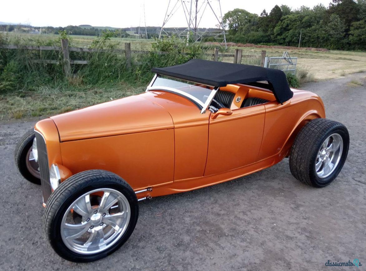 1947' Ford Roadster photo #1