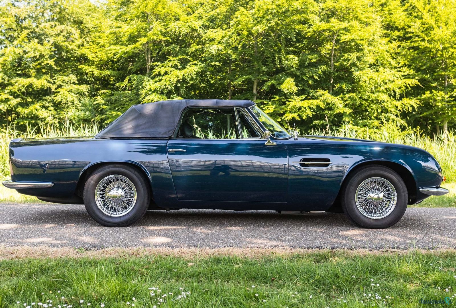 1970' Aston Martin Db6 Mkii Volante photo #4