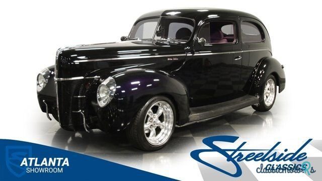 1940' Ford Deluxe photo #1