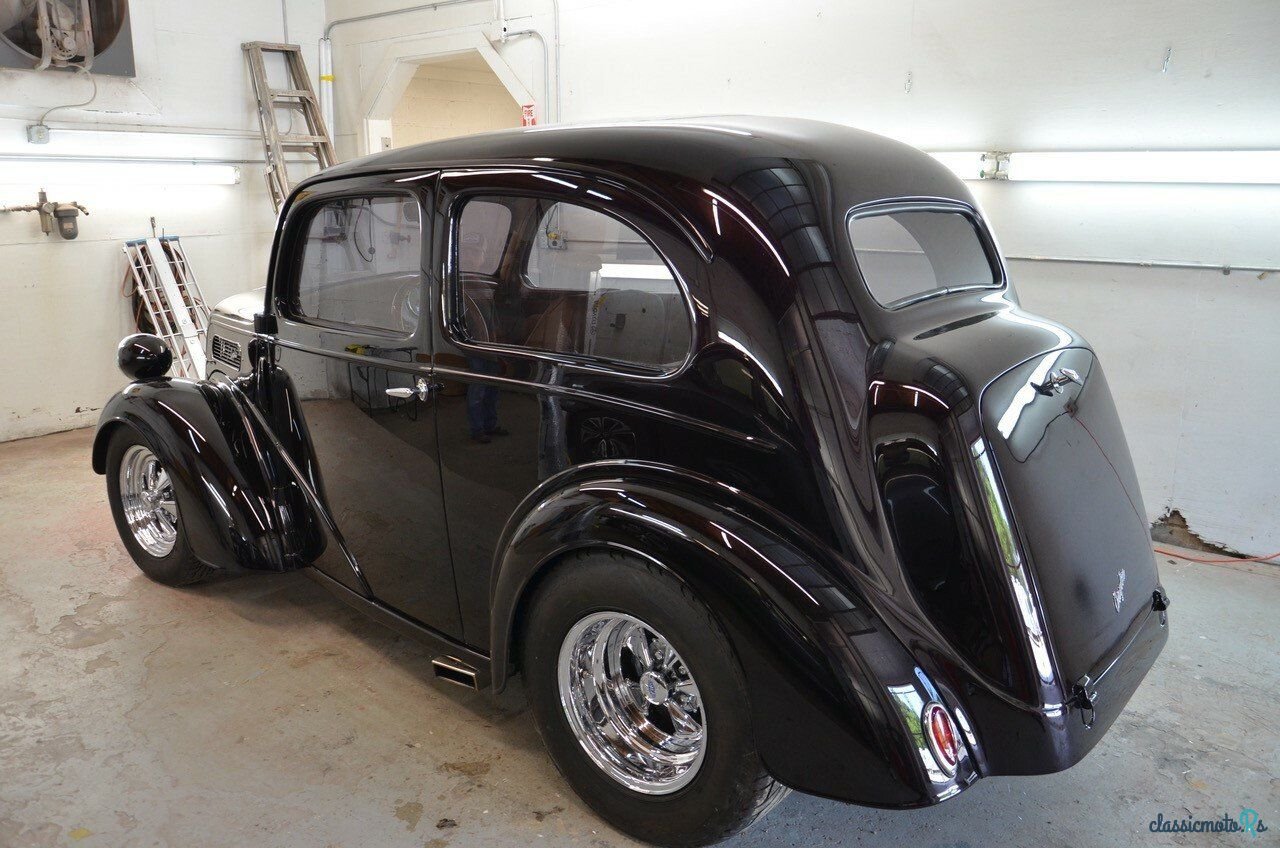 1949' Ford Anglia photo #4