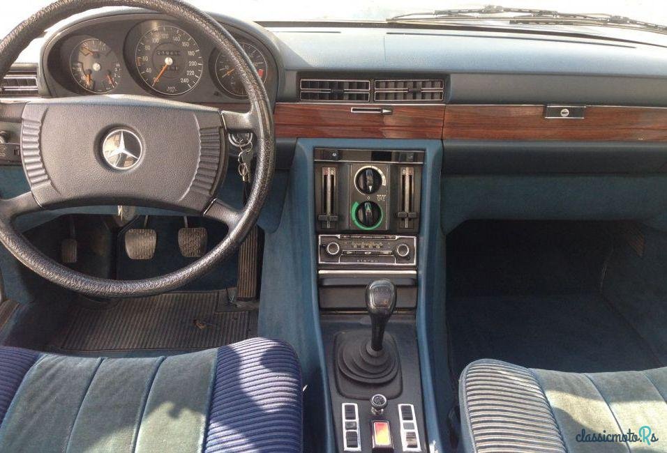 1973' Mercedes-Benz S-280 Se Sedan photo #3
