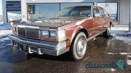 1976' Cadillac Seville photo #2