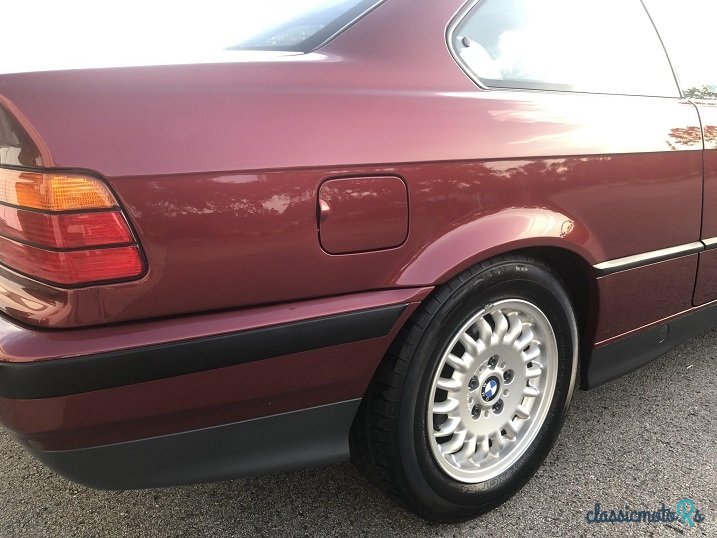 1992' BMW 325 photo #4