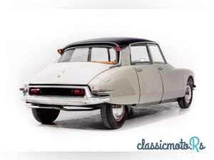 1957' Citroen DS photo #2