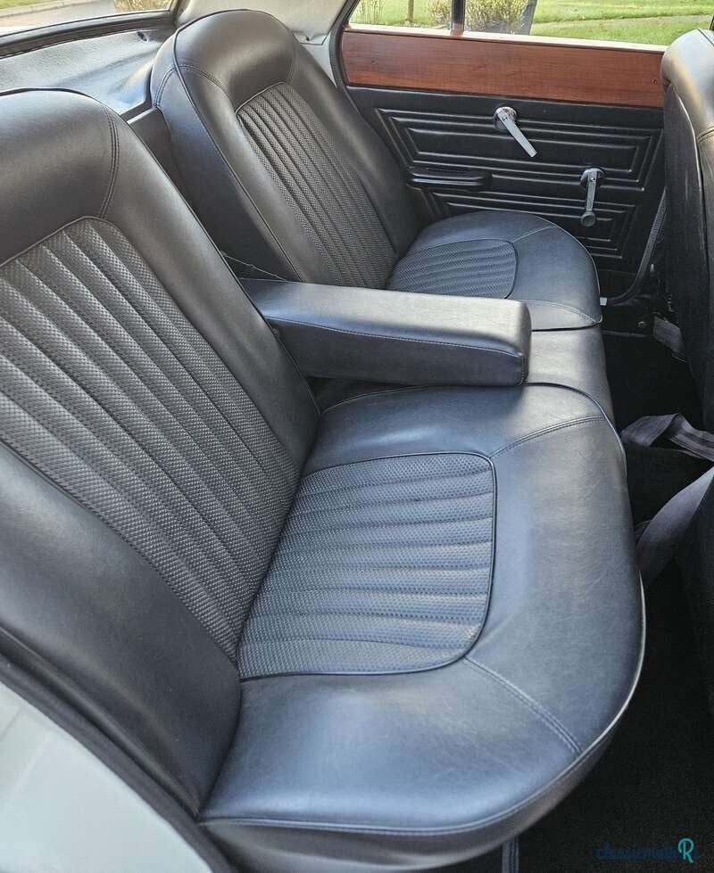 1970' Ford Cortina photo #6