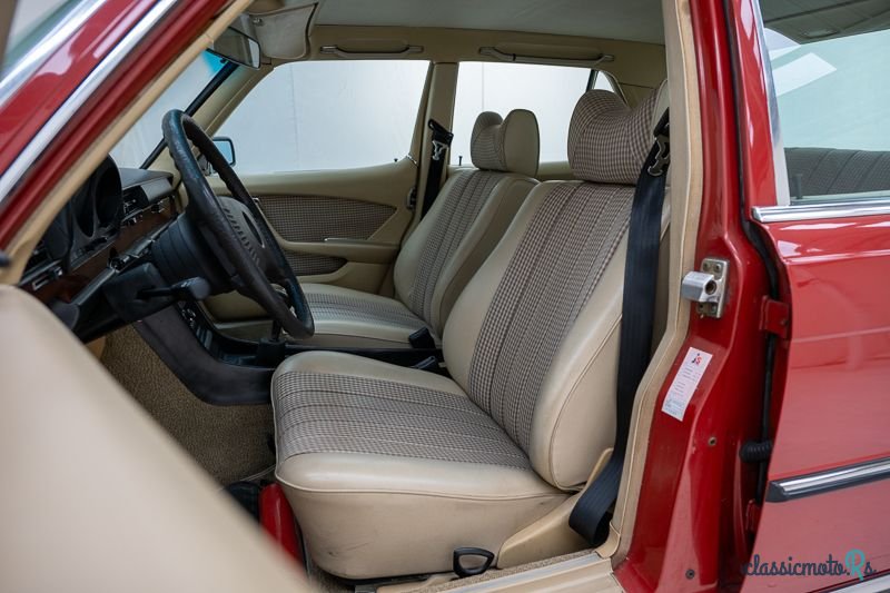 1977' Mercedes-Benz 280SE '77 CH7459 photo #4