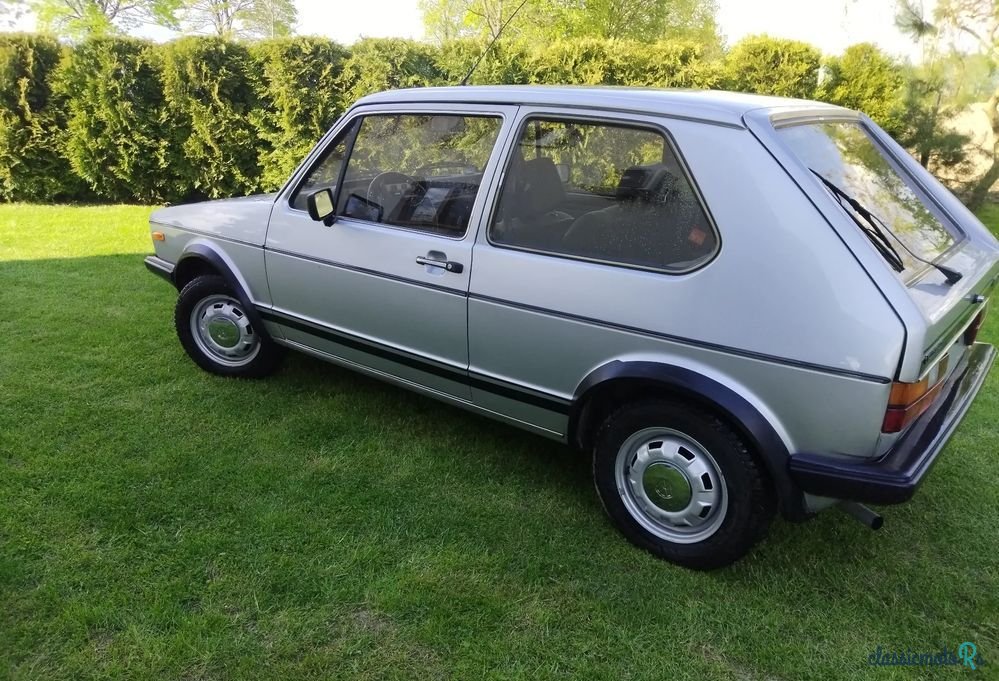 1980' Volkswagen Golf 1.3 C photo #4