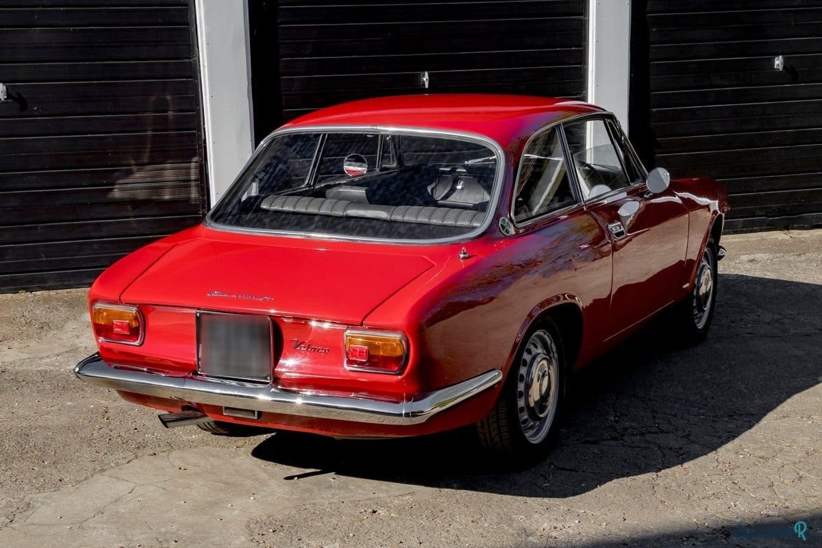 1966' Alfa Romeo Giulia photo #3