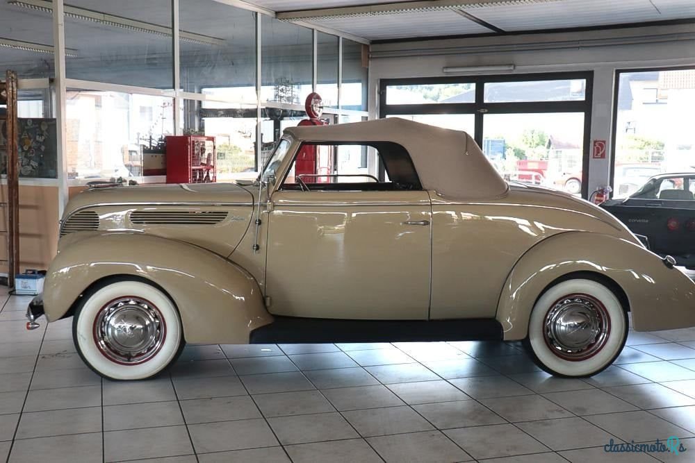 1938' Ford De Luxe photo #6