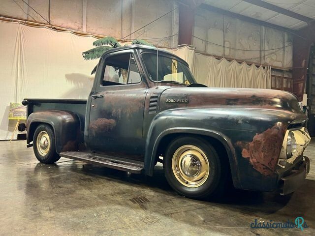 1954' Ford F-100 photo #2