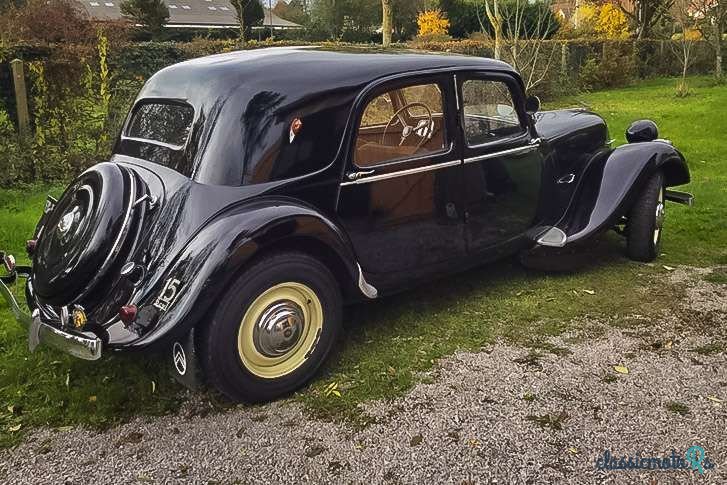 1949' Citroen Traction photo #4