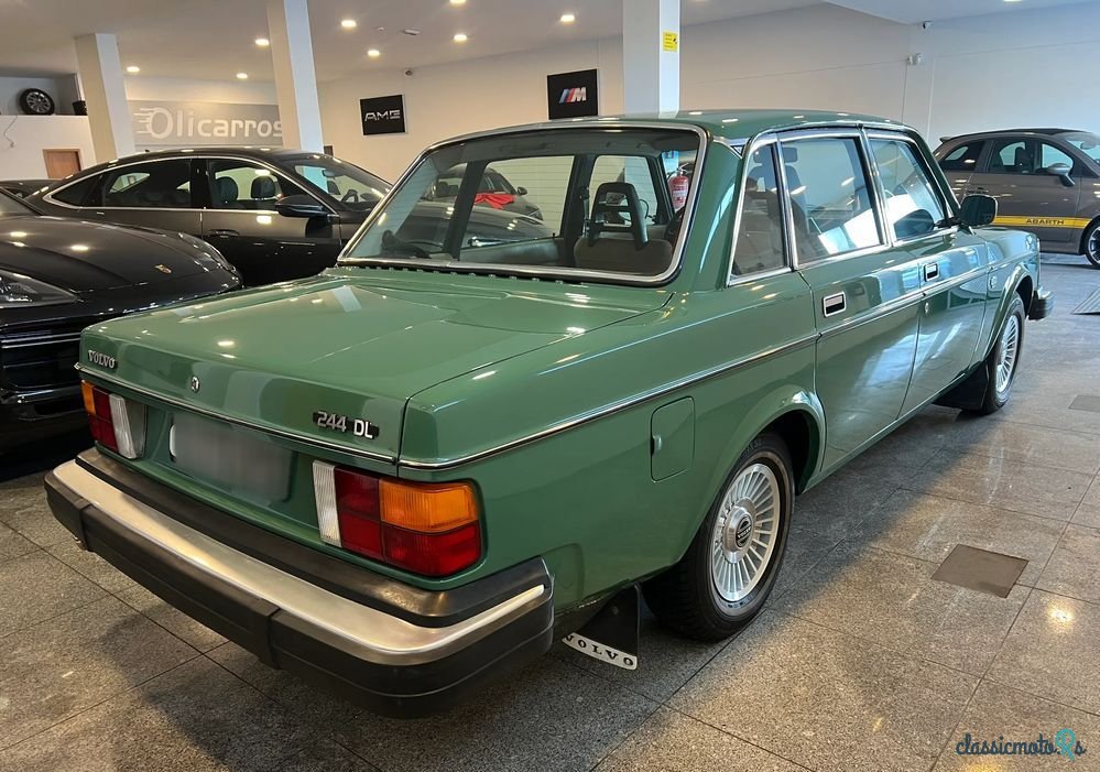 1979' Volvo 244 photo #5