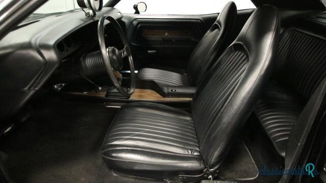 1973' Dodge Challenger photo #4