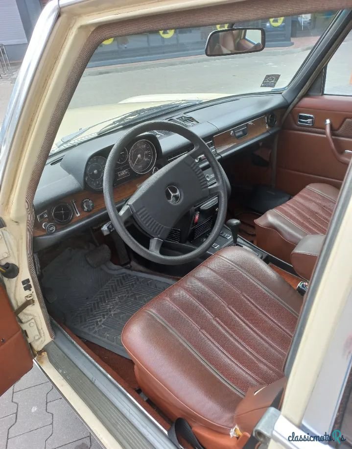 1975' Mercedes-Benz 280 photo #4
