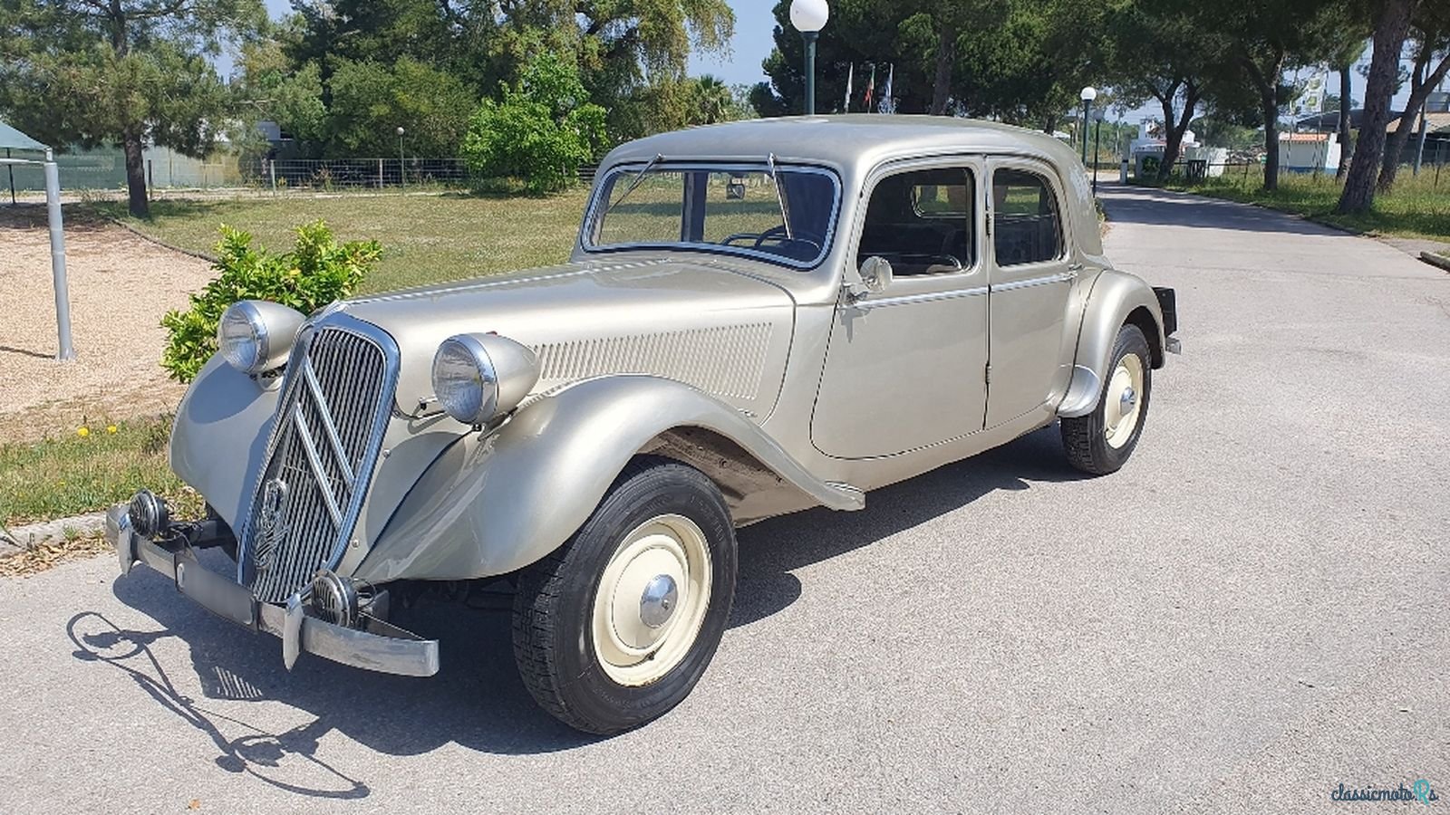 1948' Citroen 15 Cv 6 photo #1