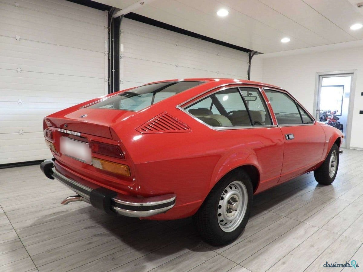 1977' Alfa Romeo Alfetta photo #4