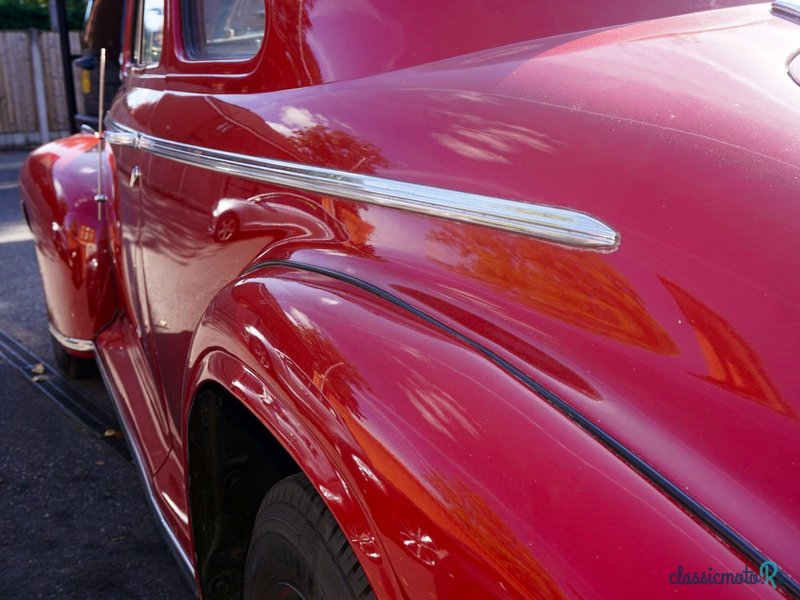 1941' Chevrolet Deluxe photo #6