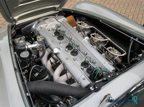 1965' Aston Martin DB5 'Ogle' photo #1