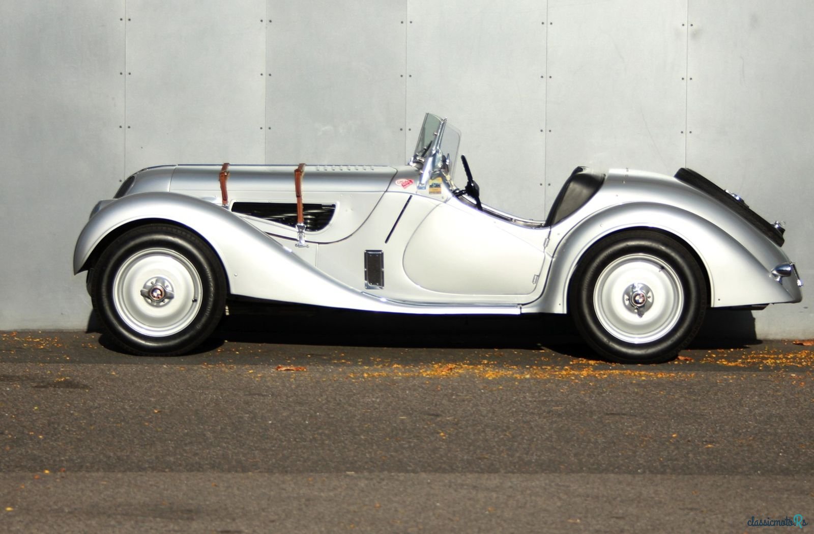 1939' BMW 3 Series photo #5