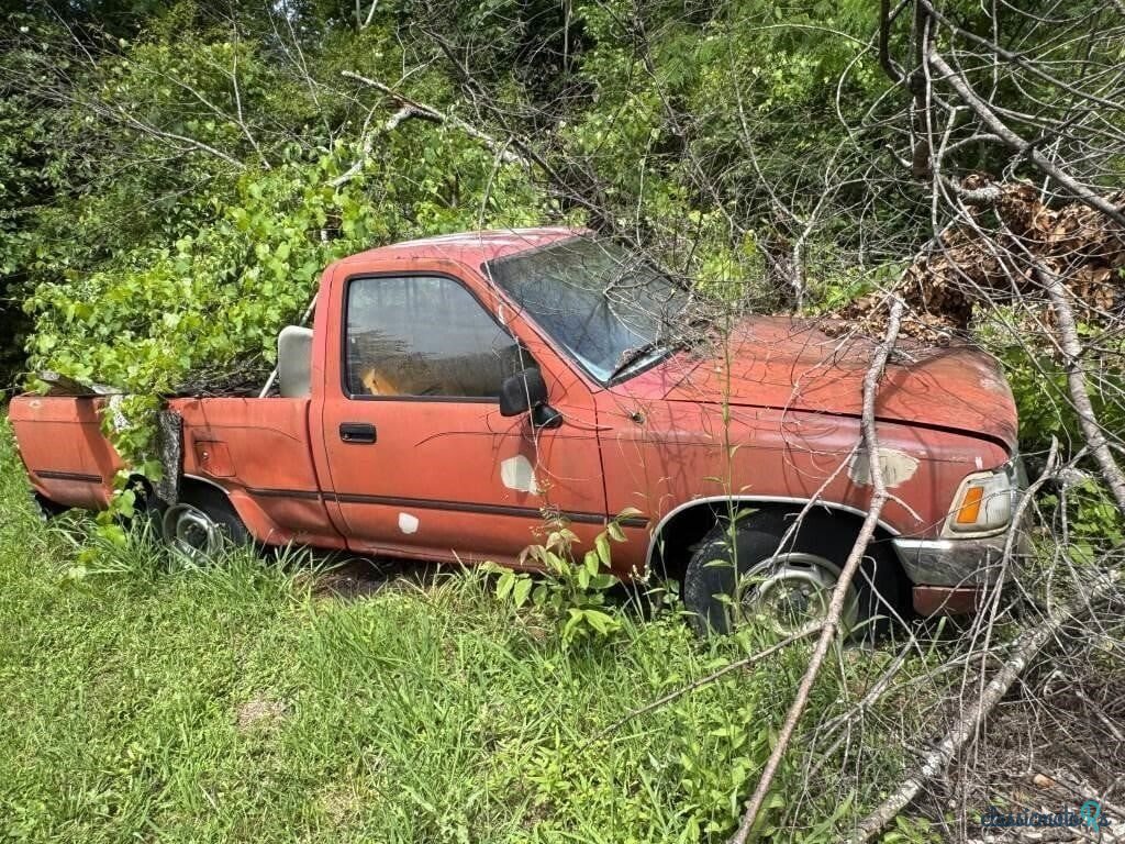 1982' Toyota Pickup photo #1