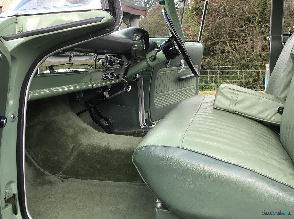 1961' Vauxhall Cresta photo #2