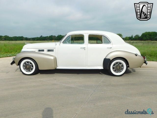 1940' Cadillac Series 62 photo #3