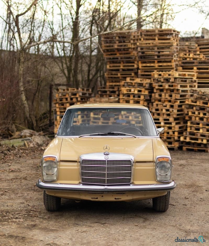 1973' Mercedes-Benz W115 200D/8 photo #4