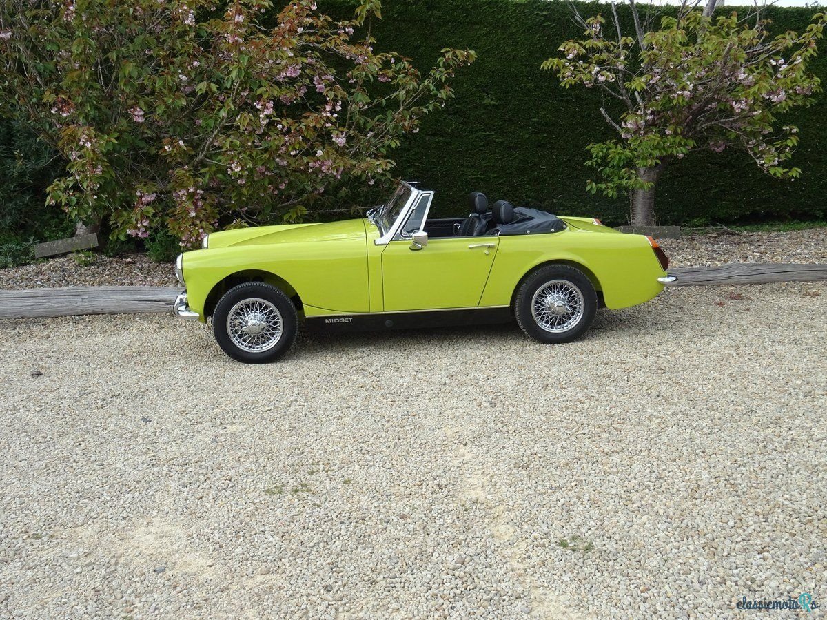 1974' MG Midget photo #4
