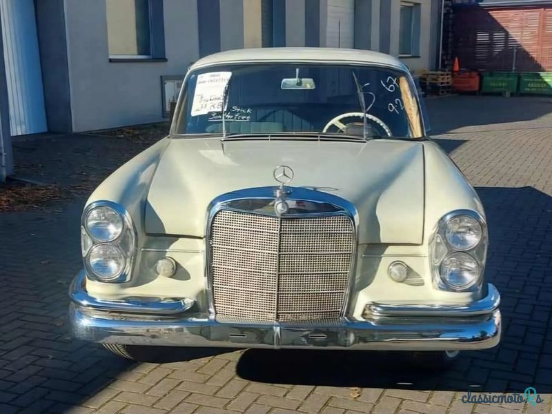 1963' Mercedes-Benz 220 W111 photo #5