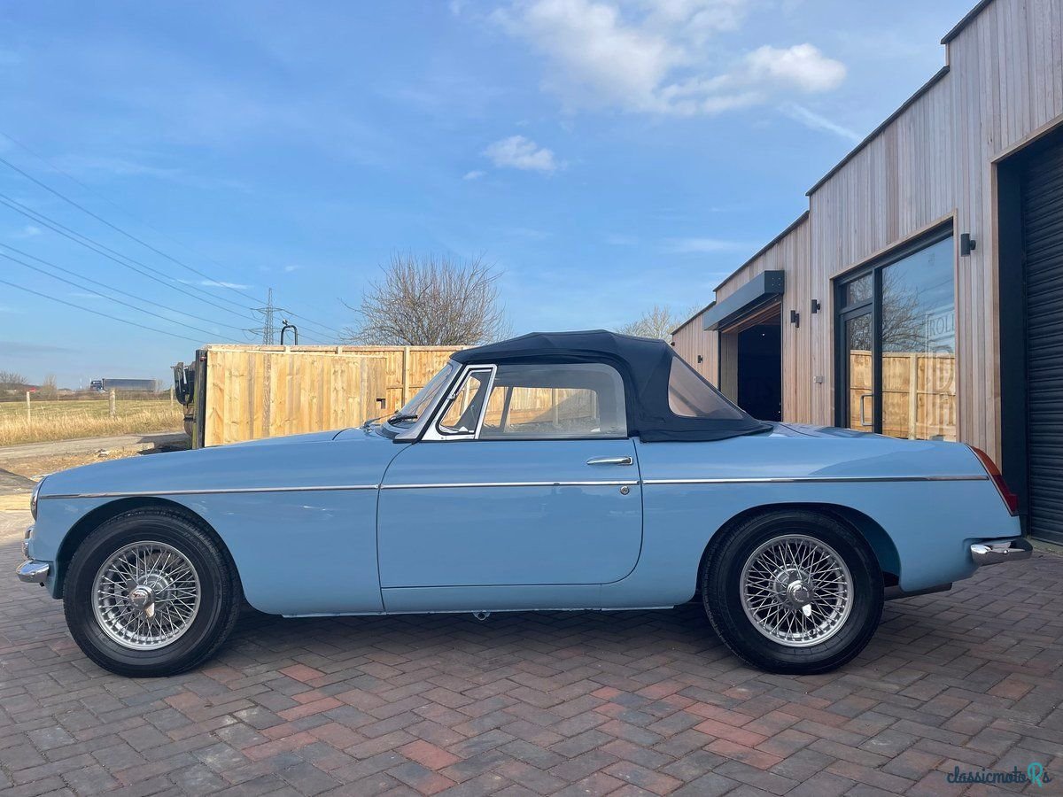 1963' MG MGB photo #5