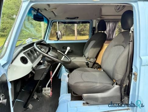 1996' Volkswagen Vans Baywindow photo #2