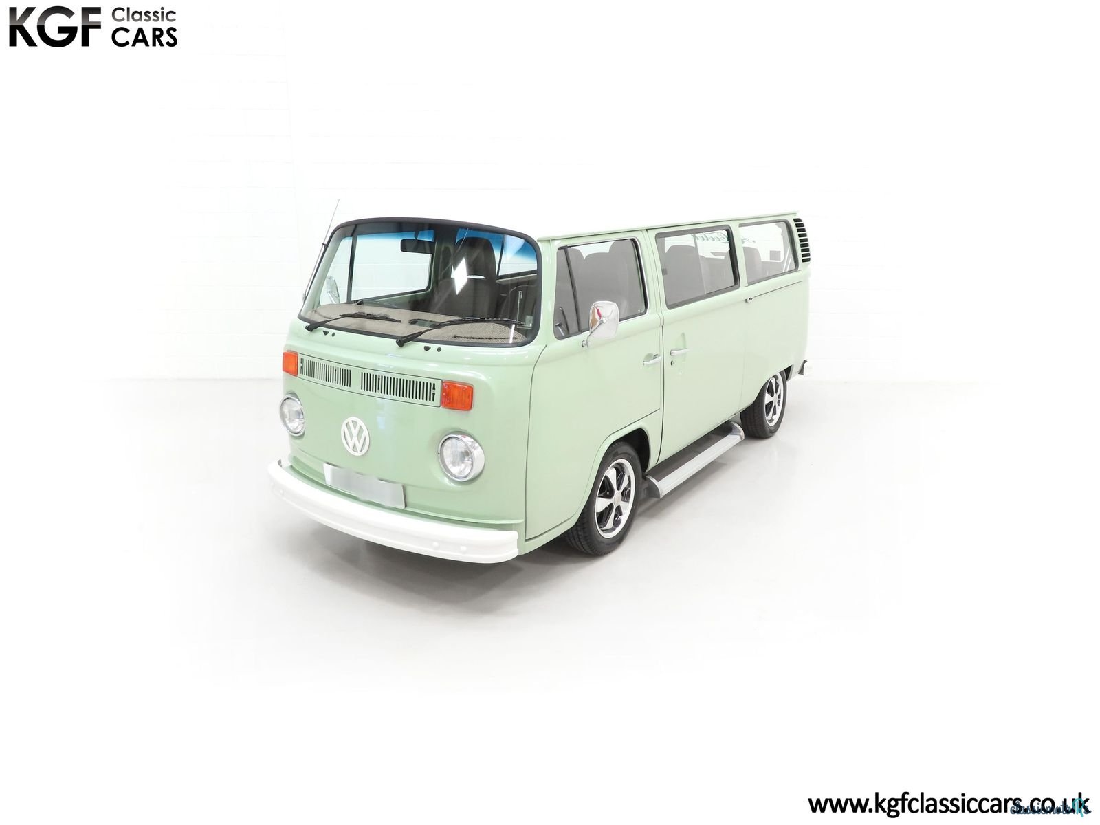 1977' Volkswagen Type 2 photo #5
