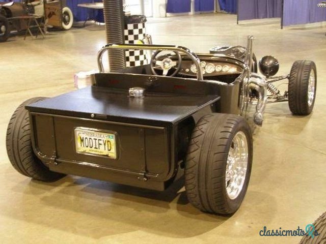 1927' Ford photo #4