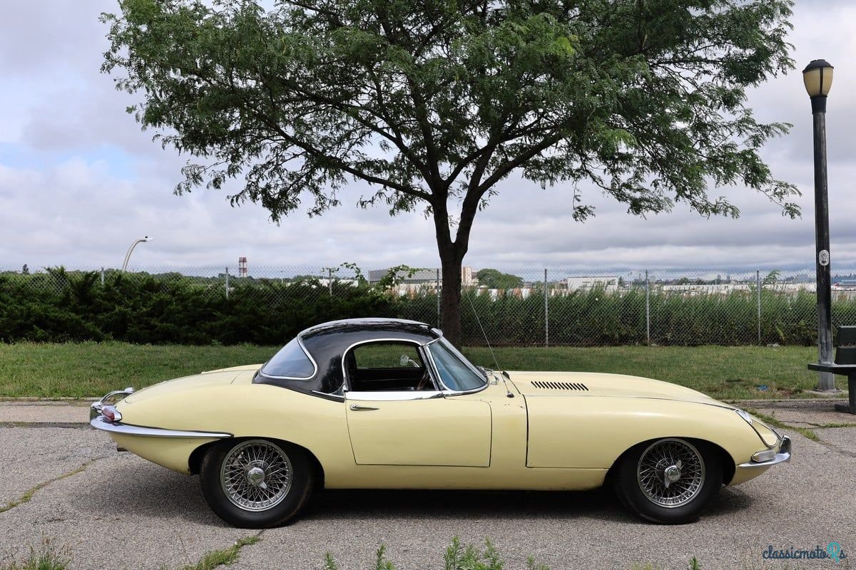 1968' Jaguar E-Type photo #3