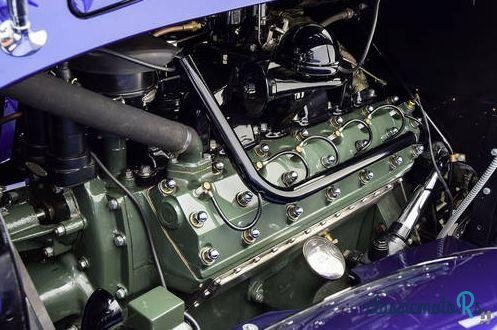 1937' Packard Twelve Dual Cowl Phaeton photo #2