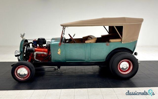 1924' Oldsmobile Model 30-B photo #2