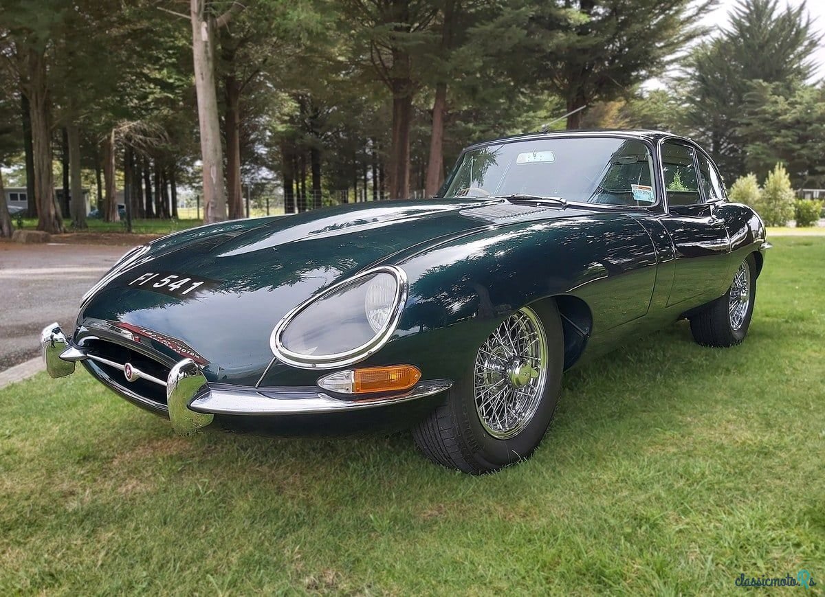 1965' Jaguar E-Type photo #2