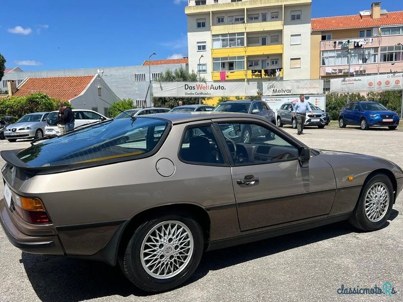 1982' Porsche 924 photo #3