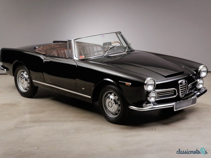 1963' Alfa Romeo 2600 photo #5