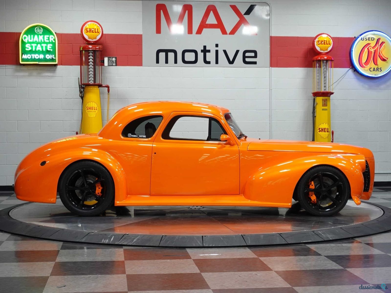 1940' Pontiac photo #2