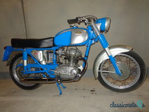 1962' Ducati 160 TS photo #1
