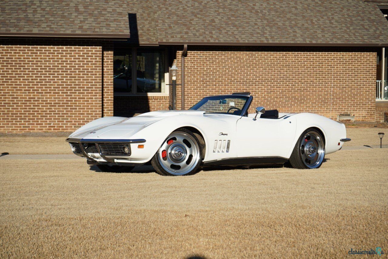 1969' Chevrolet Corvette photo #2