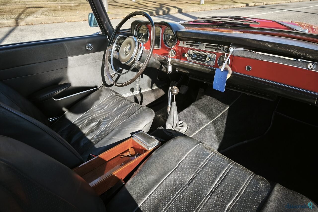 1965' Mercedes-Benz 230SL photo #6