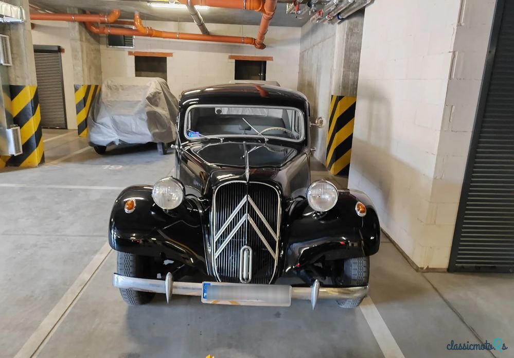 1955' Citroen C11 photo #5