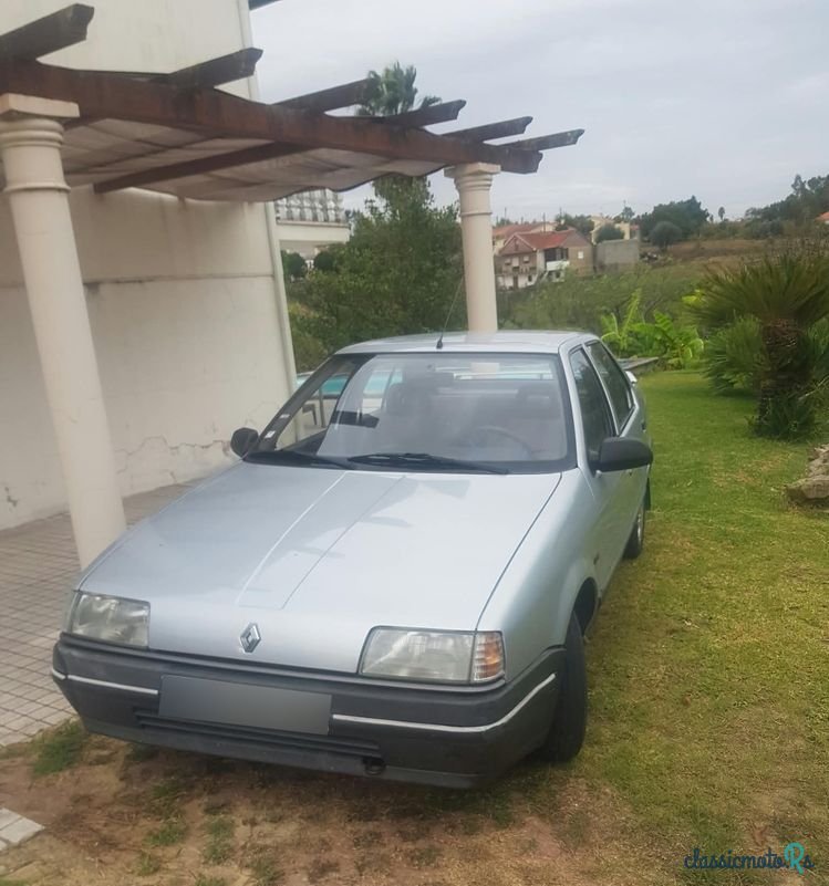 1990' Renault 19 photo #4