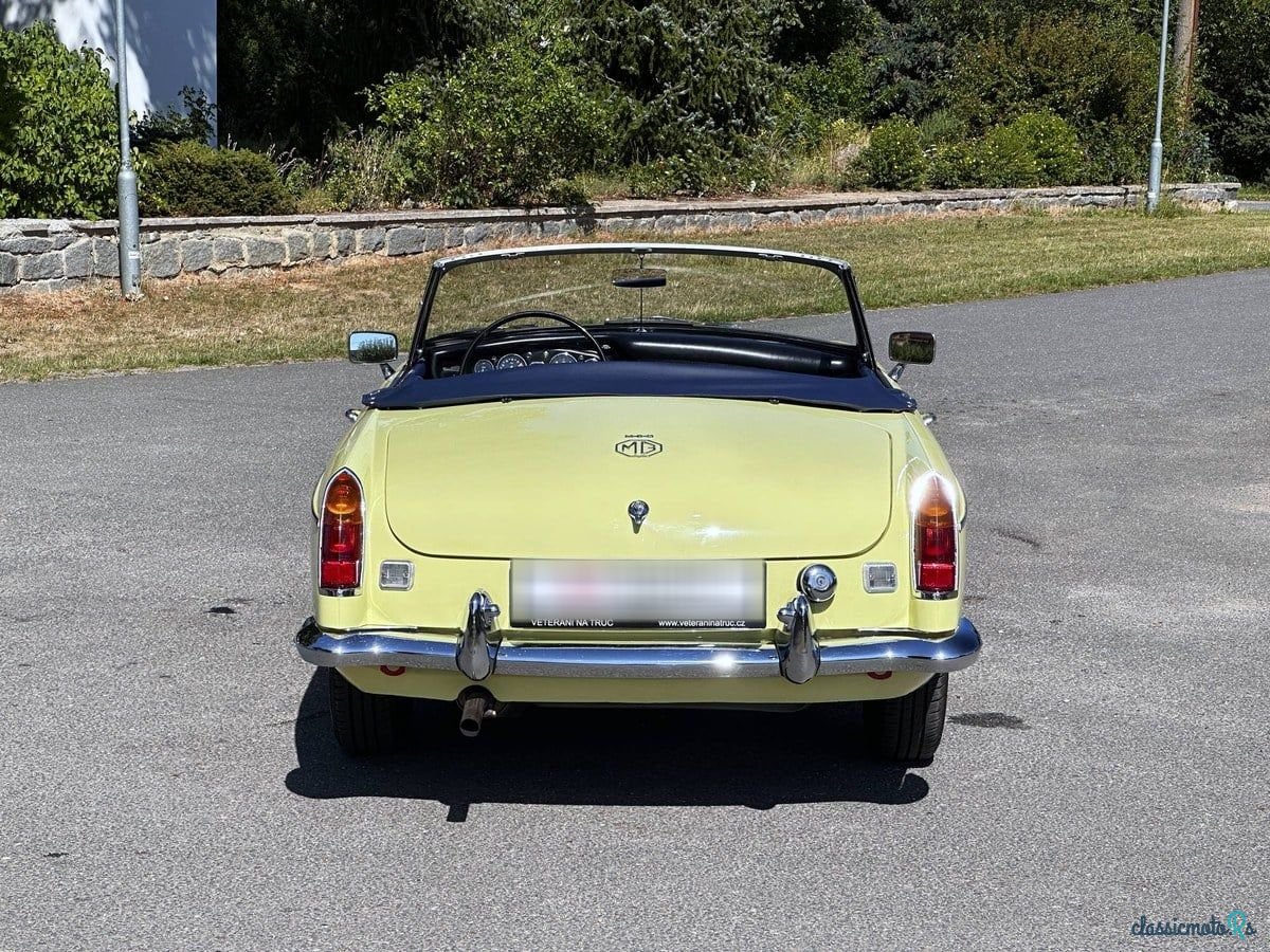 1967' MG MGB photo #4